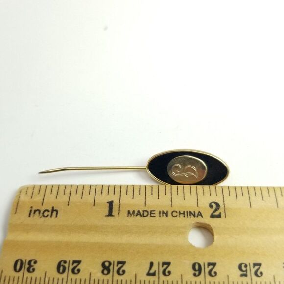 Vintage J Monogram Stick Pin, Gold Tone Black Background, Engraved Initial - Picture 4 of 5